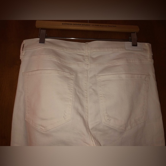 Express destructed cropped stretch jeans size 10 NWOT - Picture 9 of 13